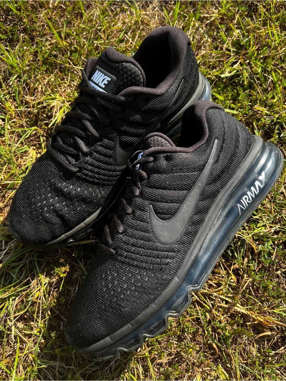 CLEAN Nike size 9 Womens Air Max 2017 Black running shoes